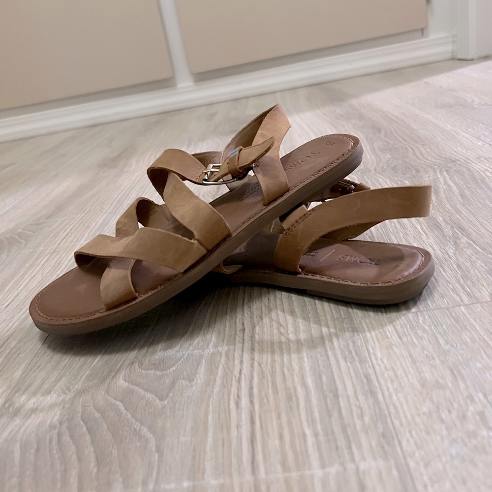 Tom’s strappy sandals
